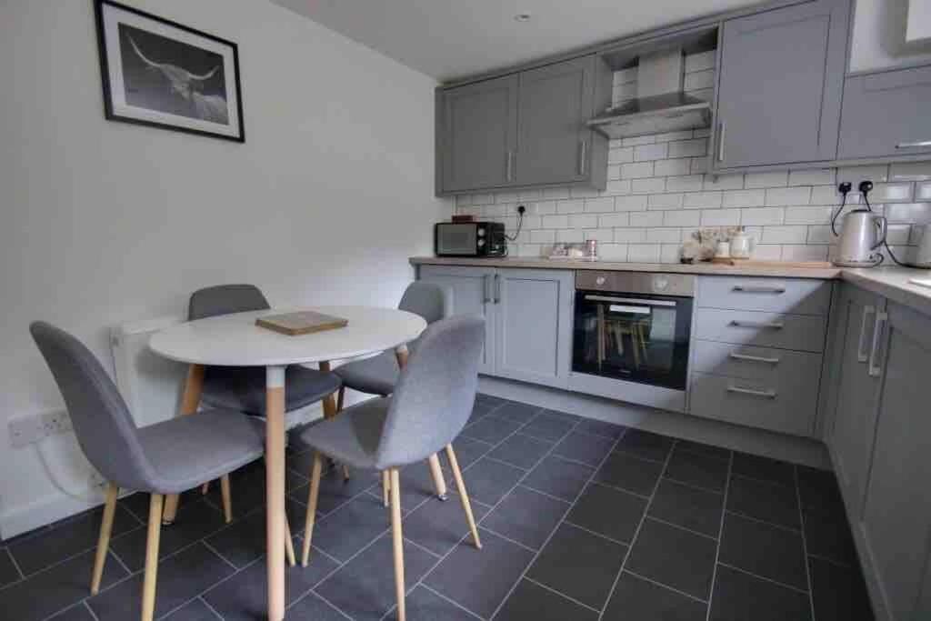 Bakewell- Super 2 Bed * Bakewell
