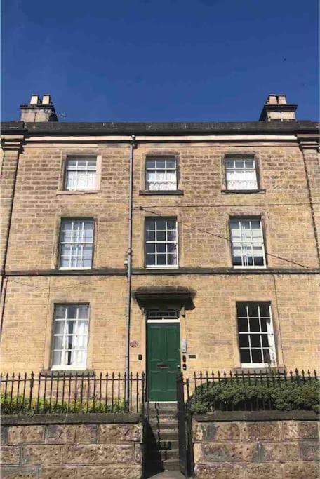 Bakewell- Super 2 Bed Apartment